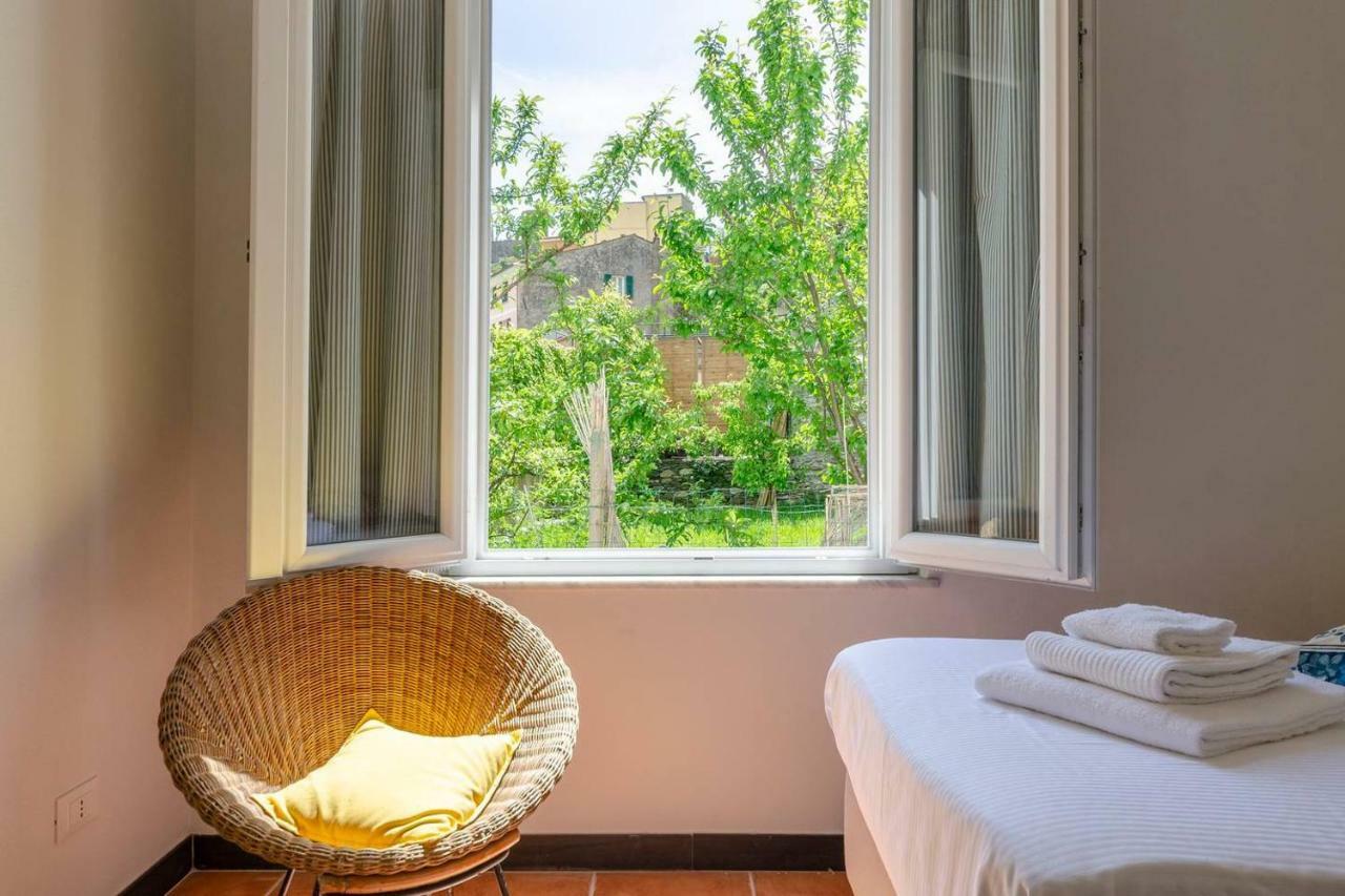 Joivy Family Flat With Little Patio, Cinque Terre Appartement Vernazza Buitenkant foto