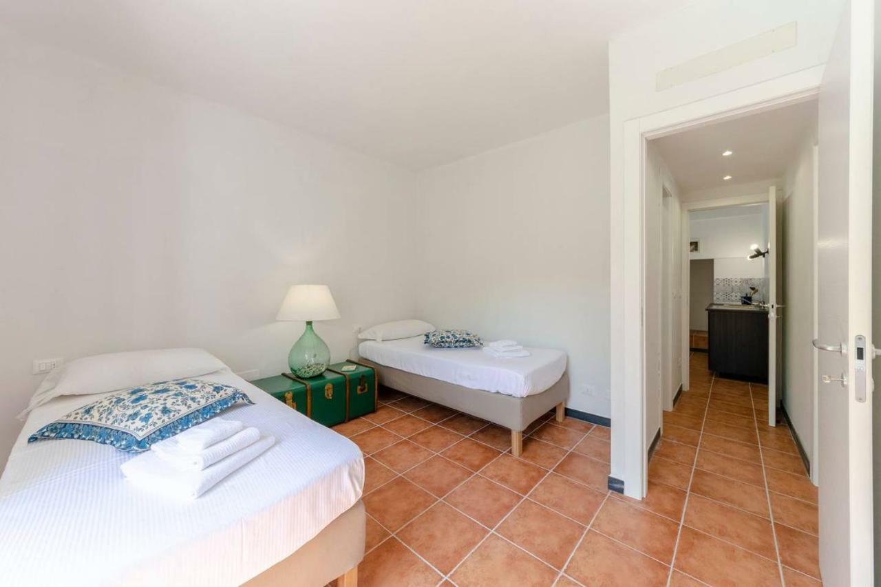 Joivy Family Flat With Little Patio, Cinque Terre Appartement Vernazza Buitenkant foto