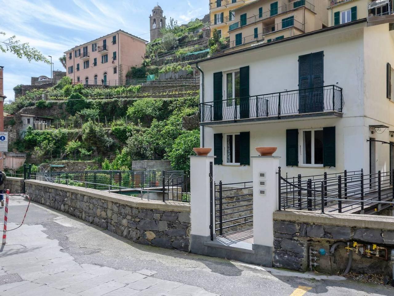 Joivy Family Flat With Little Patio, Cinque Terre Appartement Vernazza Buitenkant foto
